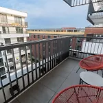 Apartamento Grand - Doki Living & Foodhall Gdańsk