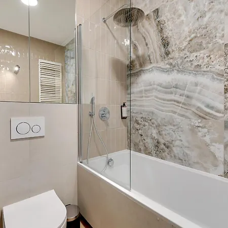 Grand - Doki Living & Foodhall Gdańsk