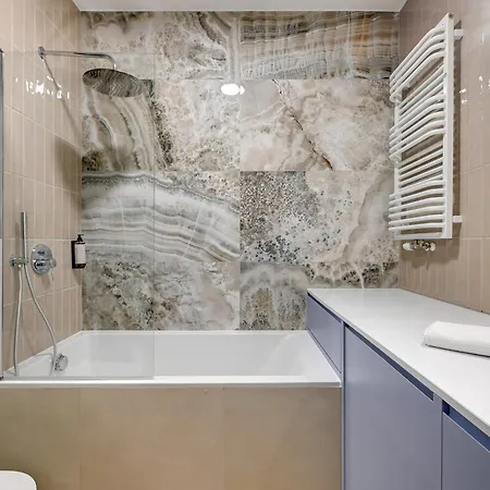 Grand - Doki Living & Foodhall Gdańsk