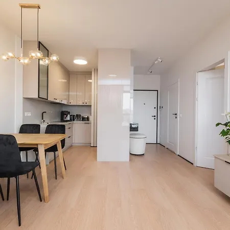 Appartement Grand - Doki Living & Foodhall Gdańsk