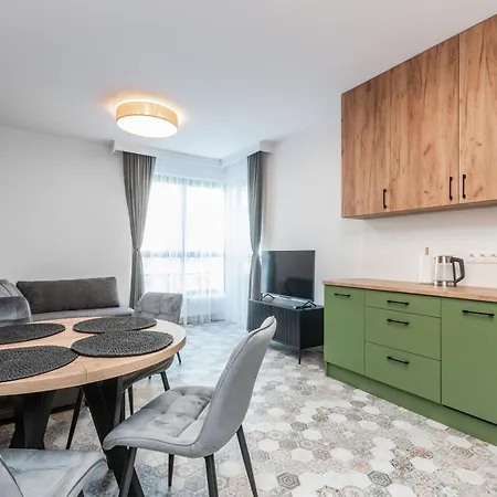 Grand - Doki Living & Foodhall Apartment *