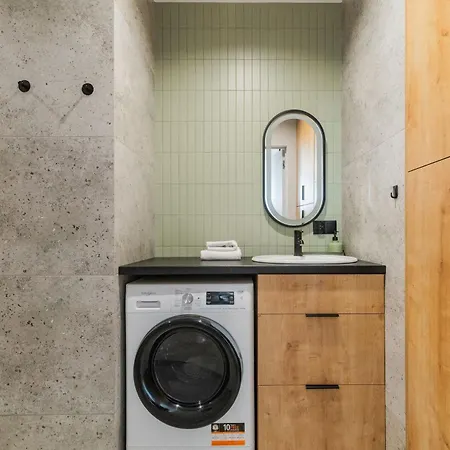 Grand - Doki Living & Foodhall Apartament