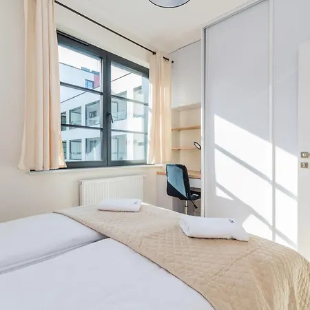 Grand - Doki Living & Foodhall Apartment *