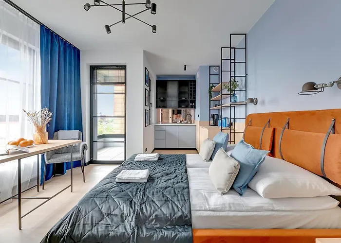 Grand - Doki Living & Foodhall Apartment *
